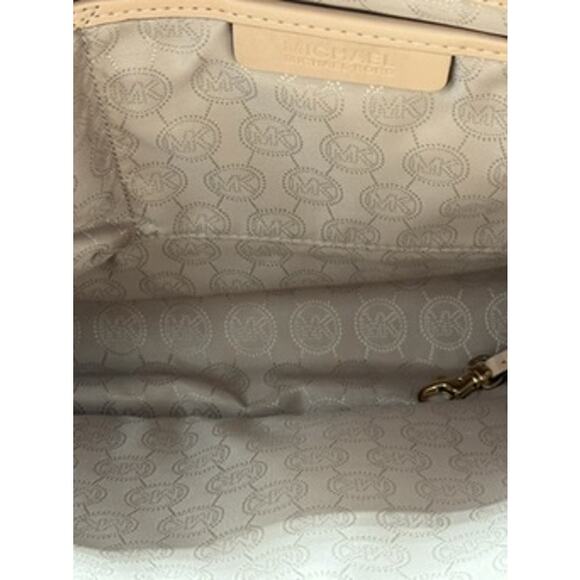 RETAIL $390 Michael Michael Kors Jet‎ Set Travel Medium Multifunction Tote*BNWT - Picture 9 of 16